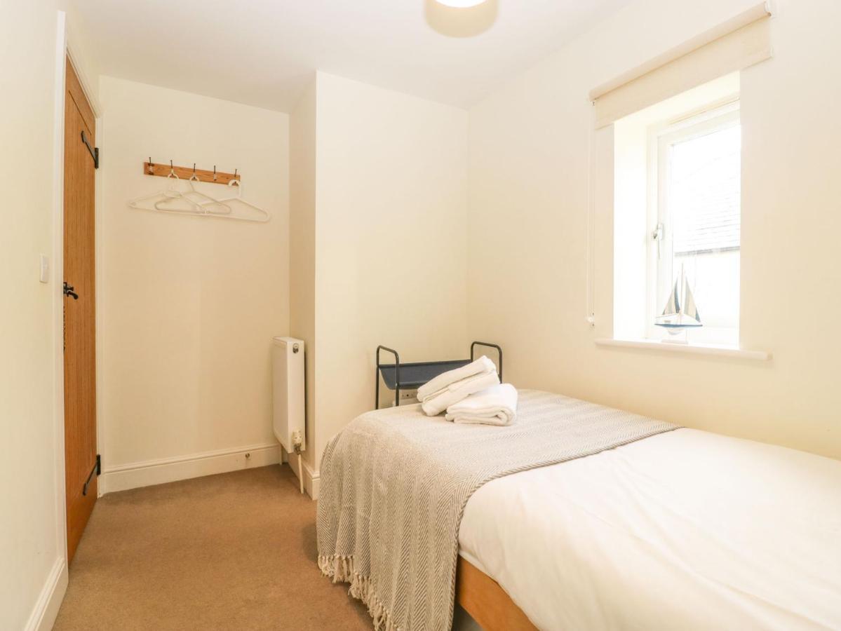 9 Malthouse Court Villa Watchet Bagian luar foto